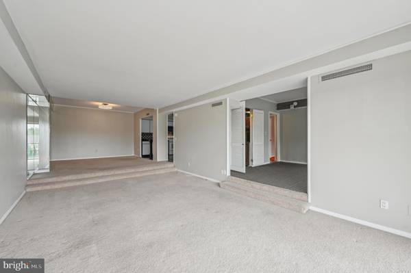 Baltimore, MD 21215,3601 CLARKS LN #424