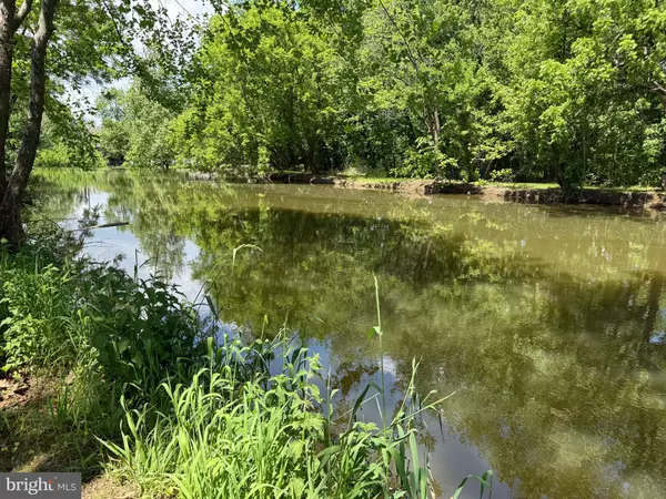 Manheim, PA 17545,647 S CHIQUES RD