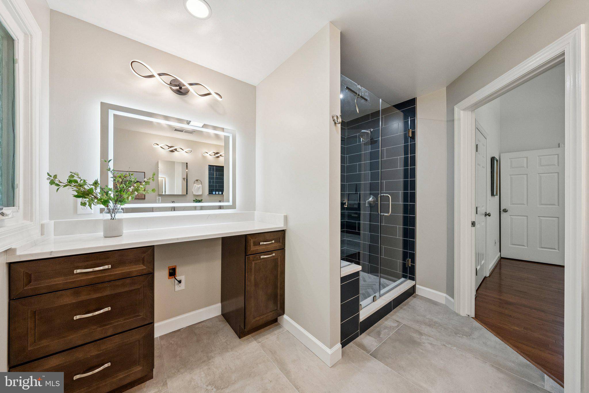 Alexandria, VA 22315,5562 JOWETT CT