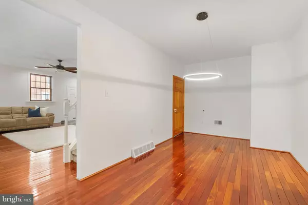 Philadelphia, PA 19125,2671 ALMOND ST