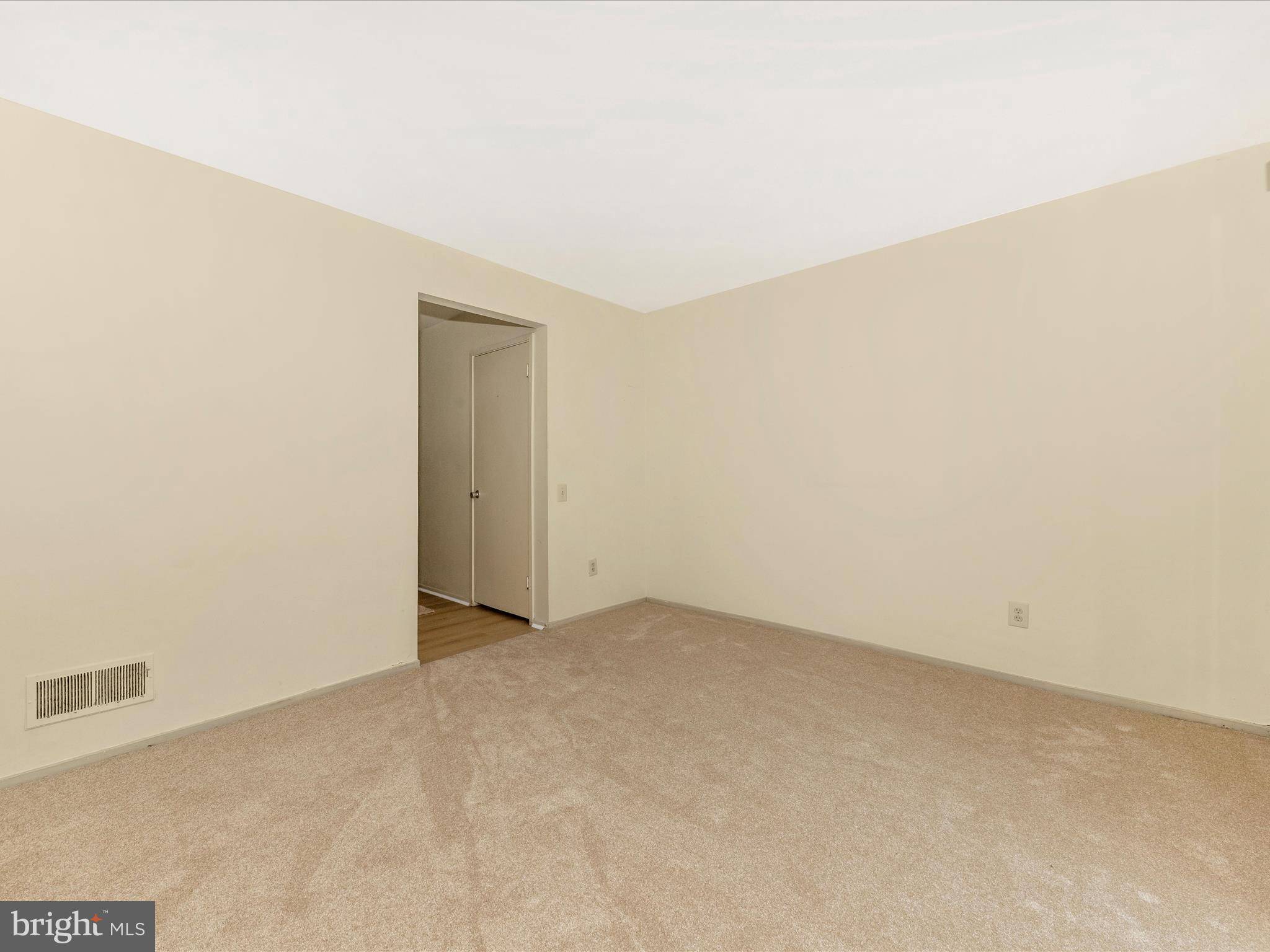 Gaithersburg, MD 20886,9650 MARSTON LN
