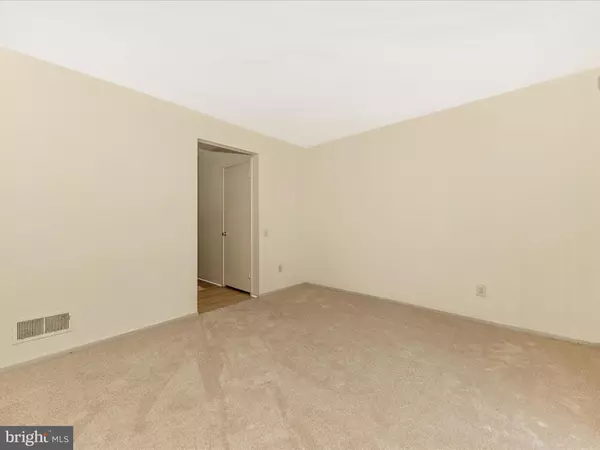 Gaithersburg, MD 20886,9650 MARSTON LN