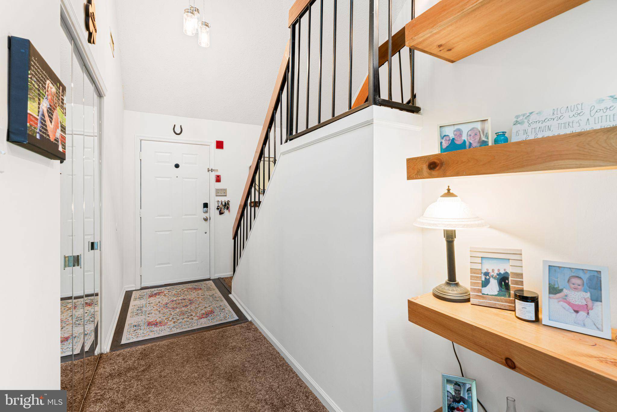 Philadelphia, PA 19114,70302 DELAIRE LANDING RD #302