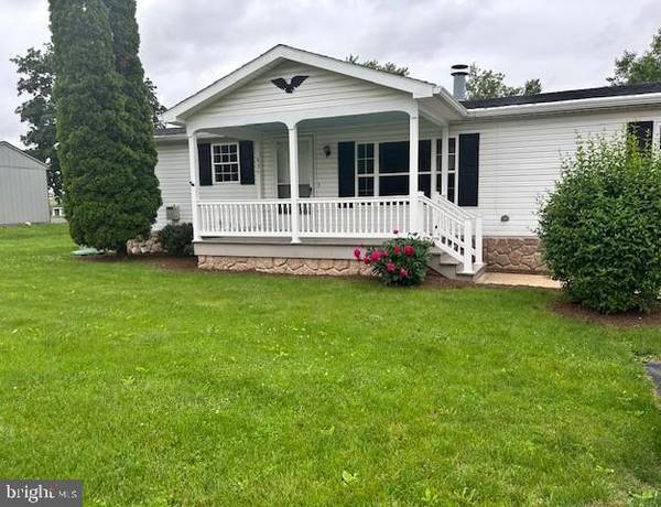 232 S STATE ST, Talmage, PA 17580