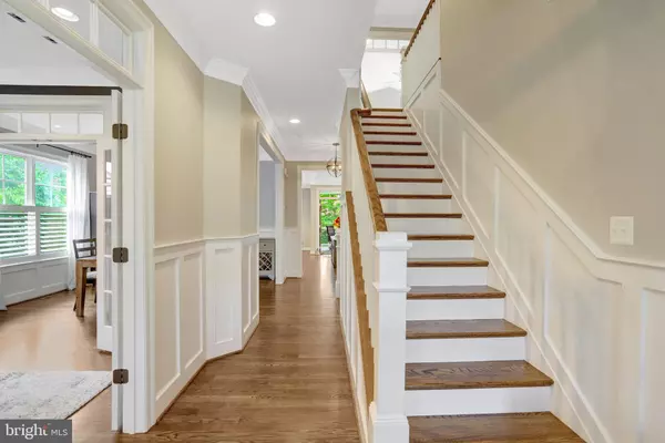 Arlington, VA 22207,5725 25TH ST N
