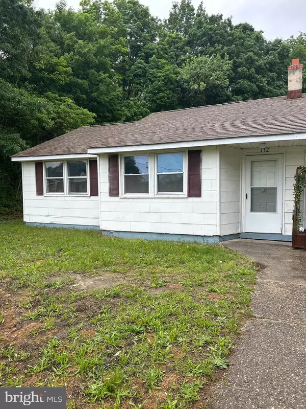 132 LEMMON AVE, Pemberton, NJ 08068