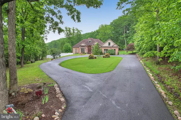 25 MARINER CT, Ridgeley, WV 26753