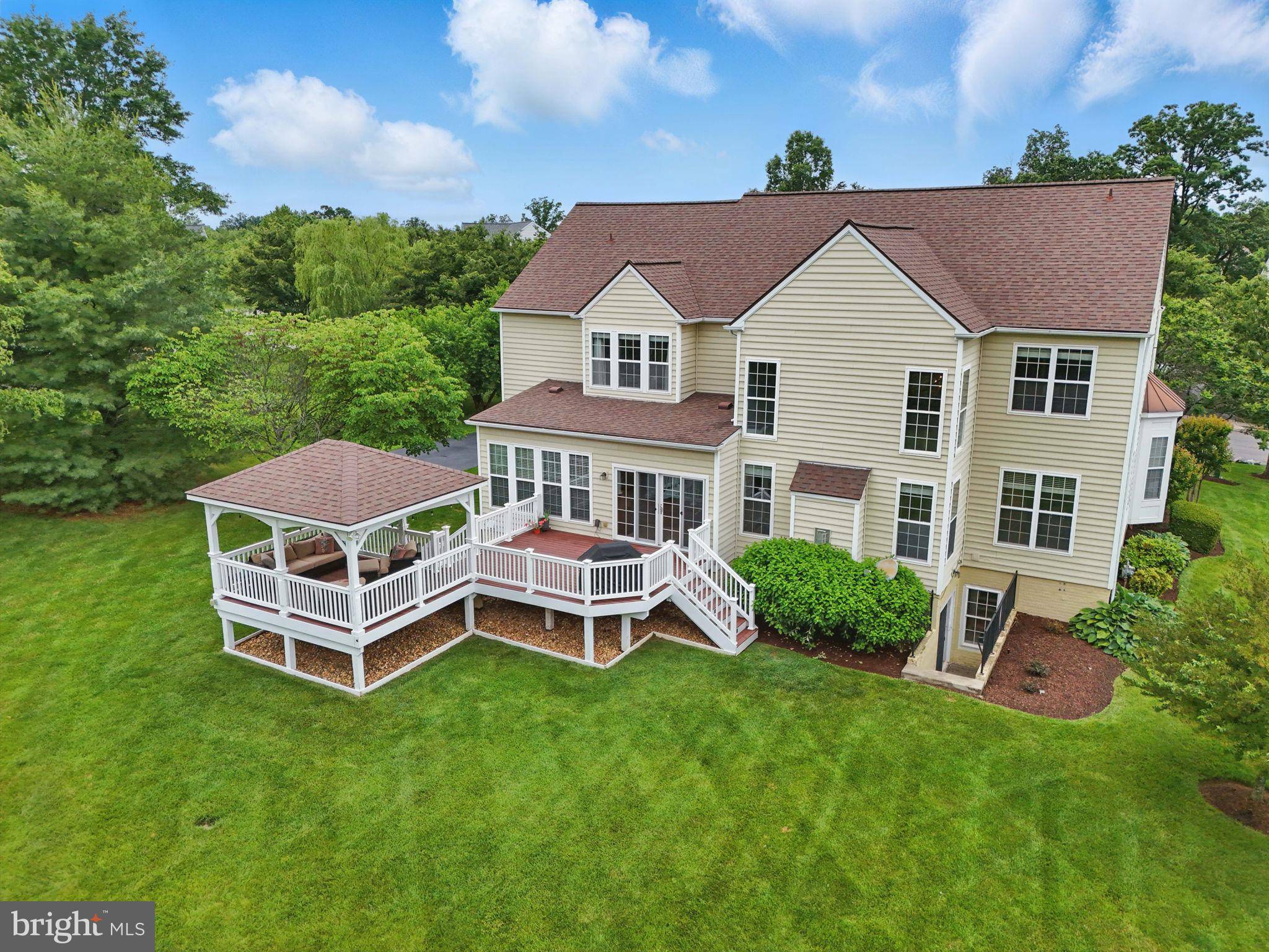 Chantilly, VA 20152,43753 CHURCHILL GLEN DR