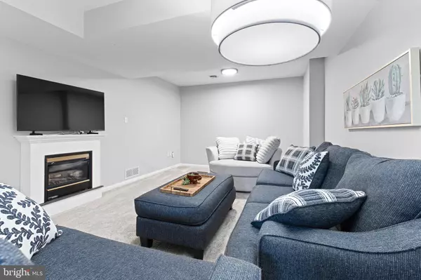 Harrisburg, PA 17111,6641 SPRINGFORD TER