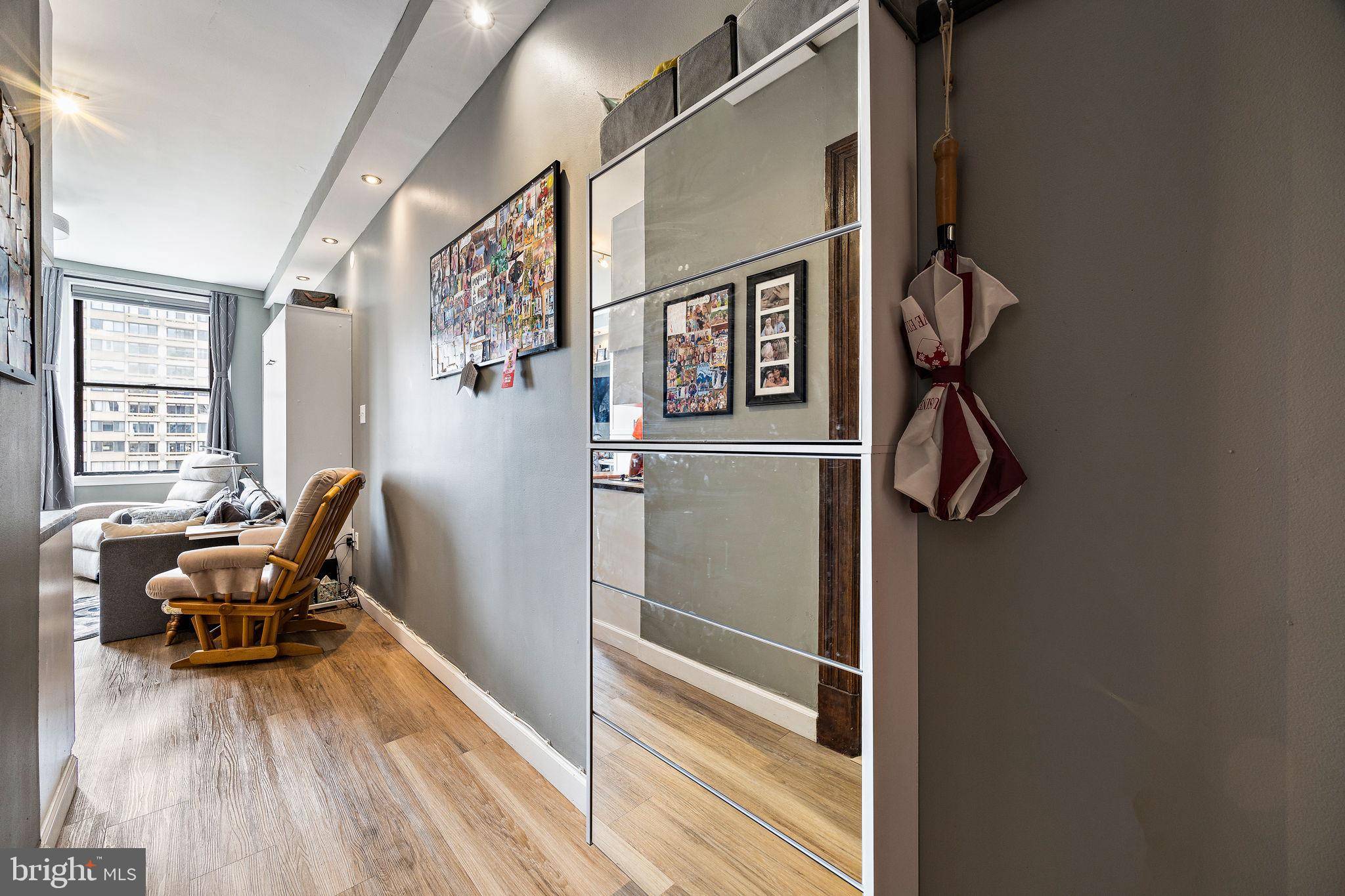 Philadelphia, PA 19107,1324 LOCUST ST #1220