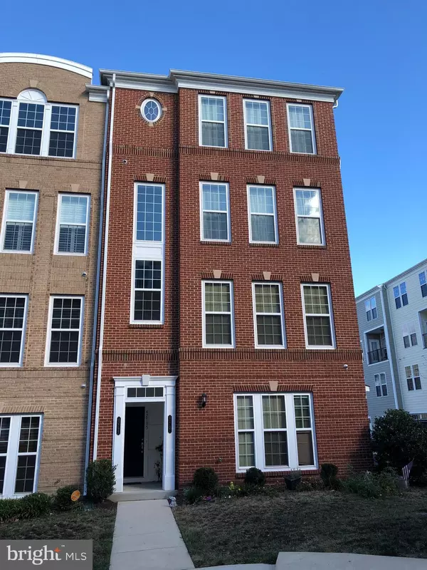 42797 BURRELL SQ, Ashburn, VA 20147