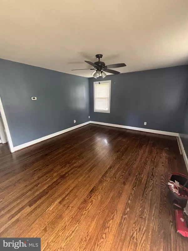 Oxon Hill, MD 20745,213 SENECA DR