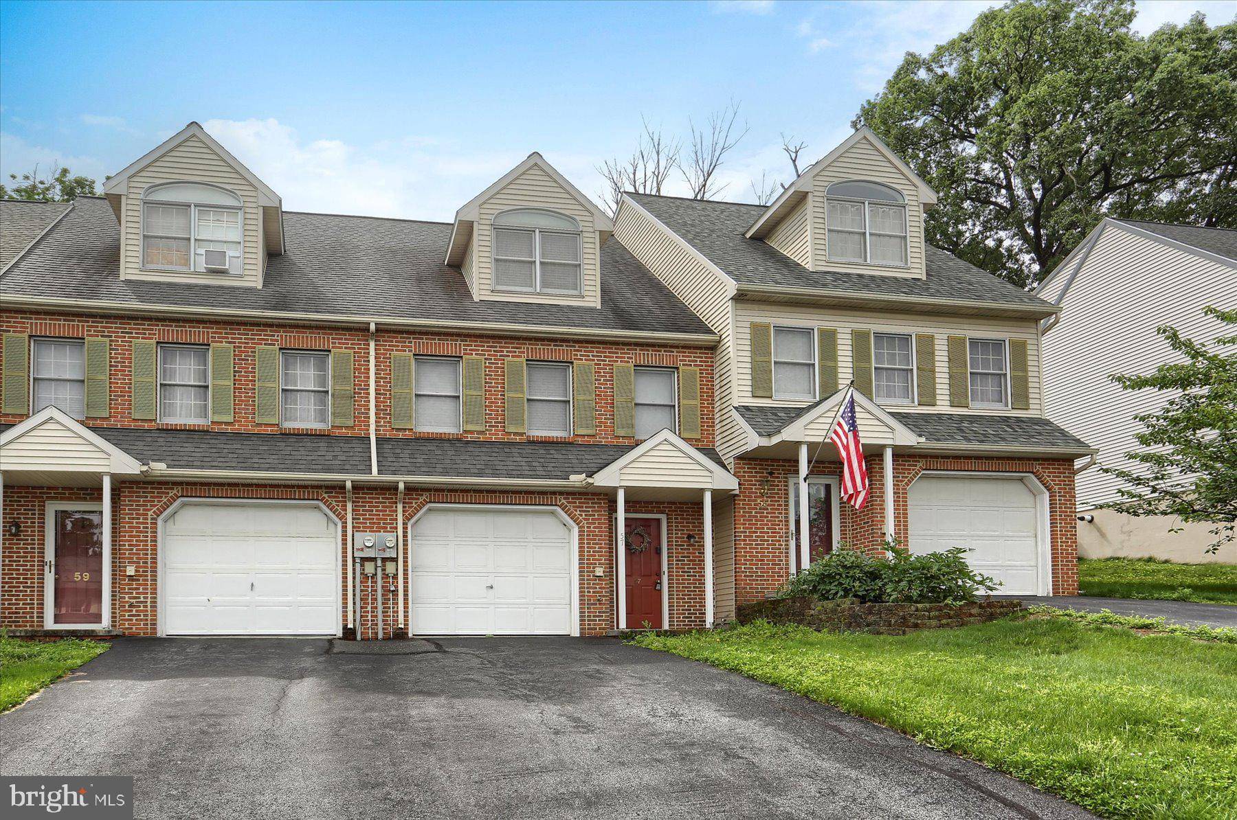 Elizabethtown, PA 17022,57 IRONSTONE DR