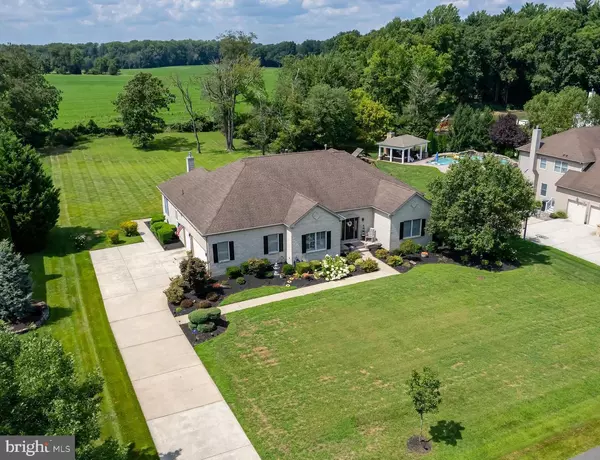 131 PREAKNESS DR, Mullica Hill, NJ 08062