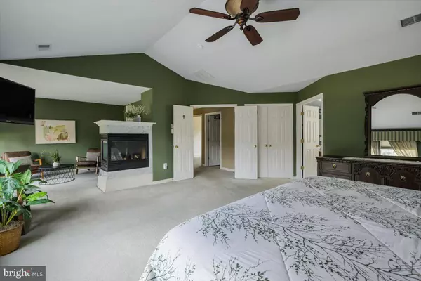 Manassas Park, VA 20111,9308 EAGLE CT