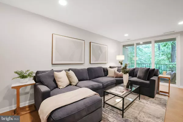 Arlington, VA 22204,5041 7TH RD S #102