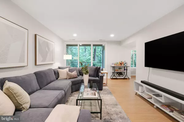 Arlington, VA 22204,5041 7TH RD S #102