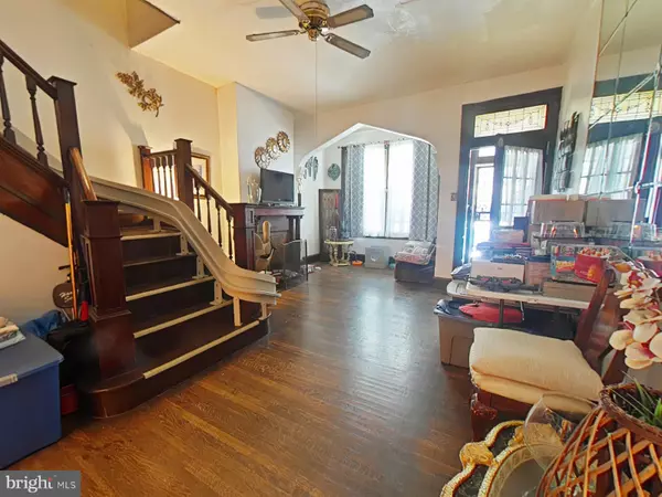 Philadelphia, PA 19140,3751 N GRATZ ST