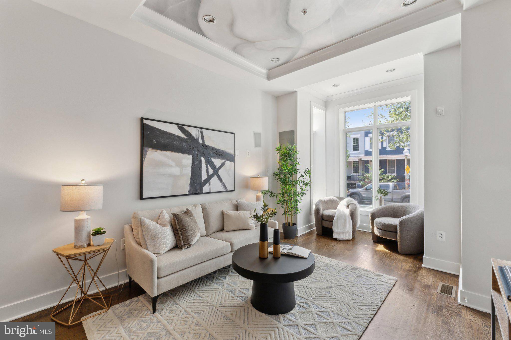 652 L ST NE #1, Washington, DC 20002