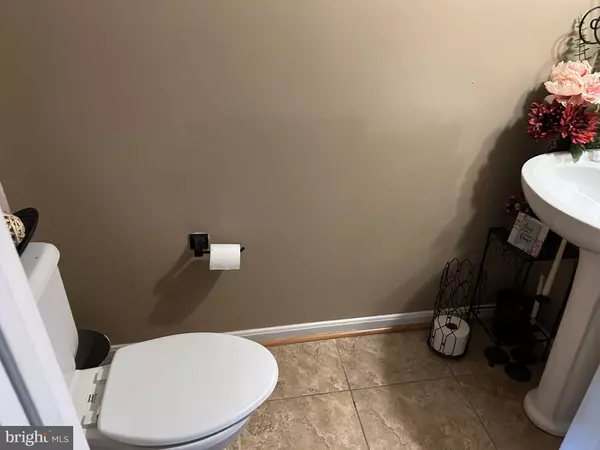 Capitol Heights, MD 20743,4601 PISTACHIO LN