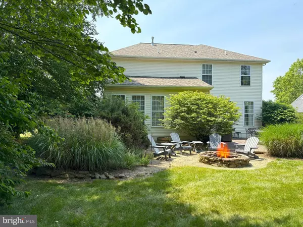 Coatesville, PA 19320,231 FLAGSTONE CIR