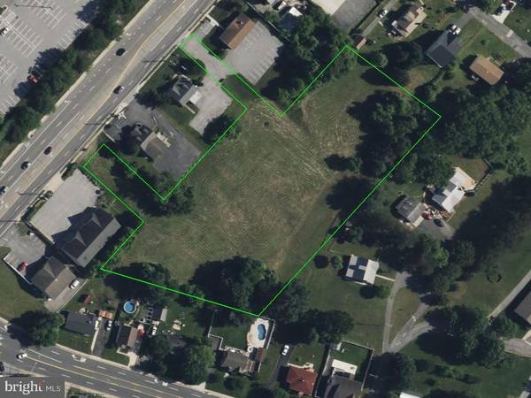 8713 BELAIR RD, Baltimore, MD 21236
