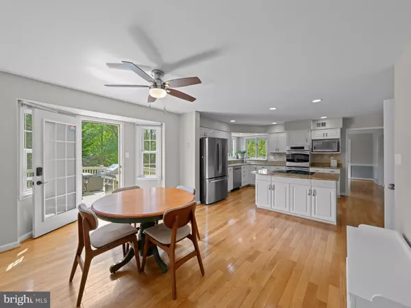 Alexandria, VA 22306,2200 TRAIES CT