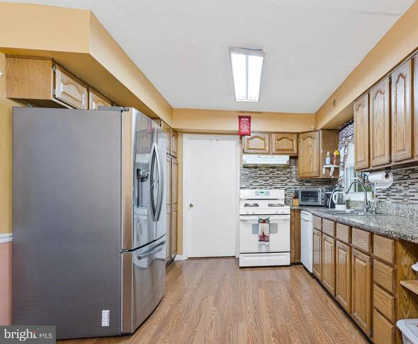 Bowie, MD 20715,4914 RIVERTON LN