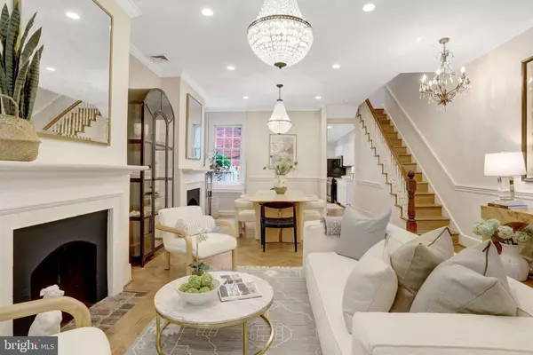 Alexandria, VA 22314,230 N SAINT ASAPH ST