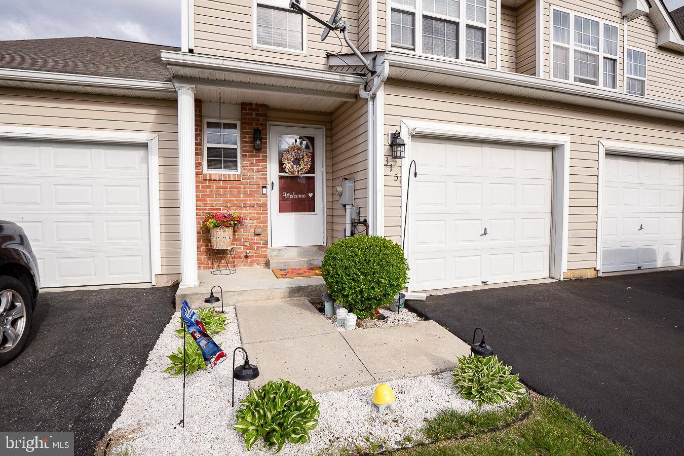 Bally, PA 19503,315 DOGWOOD ST