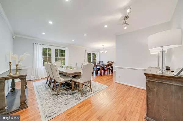 Annandale, VA 22003,4005 KLOMAN ST