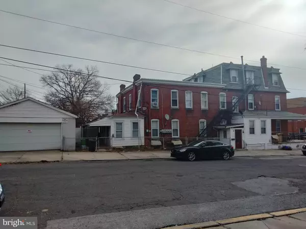 Chester, PA 19013,336 W 8TH ST