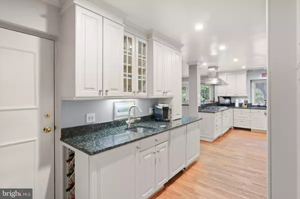Alexandria, VA 22314,2905 DARTMOUTH RD