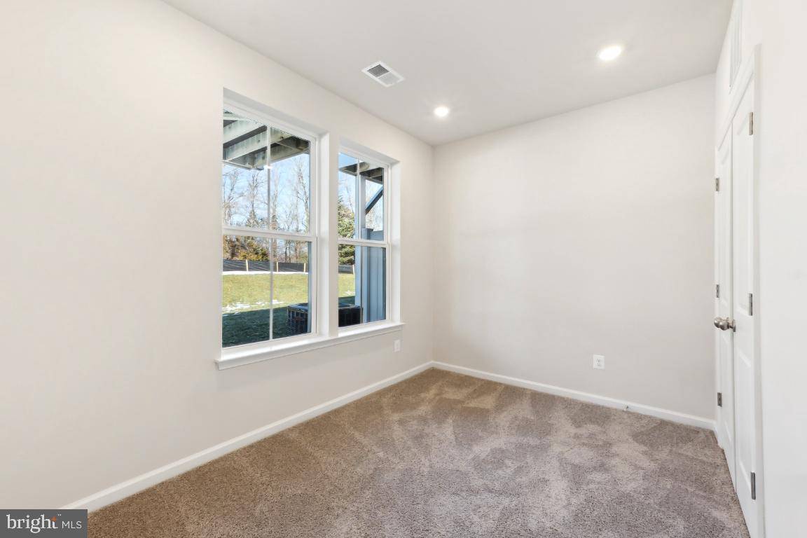 Waldorf, MD 20601,9612 KILLENNEY PL
