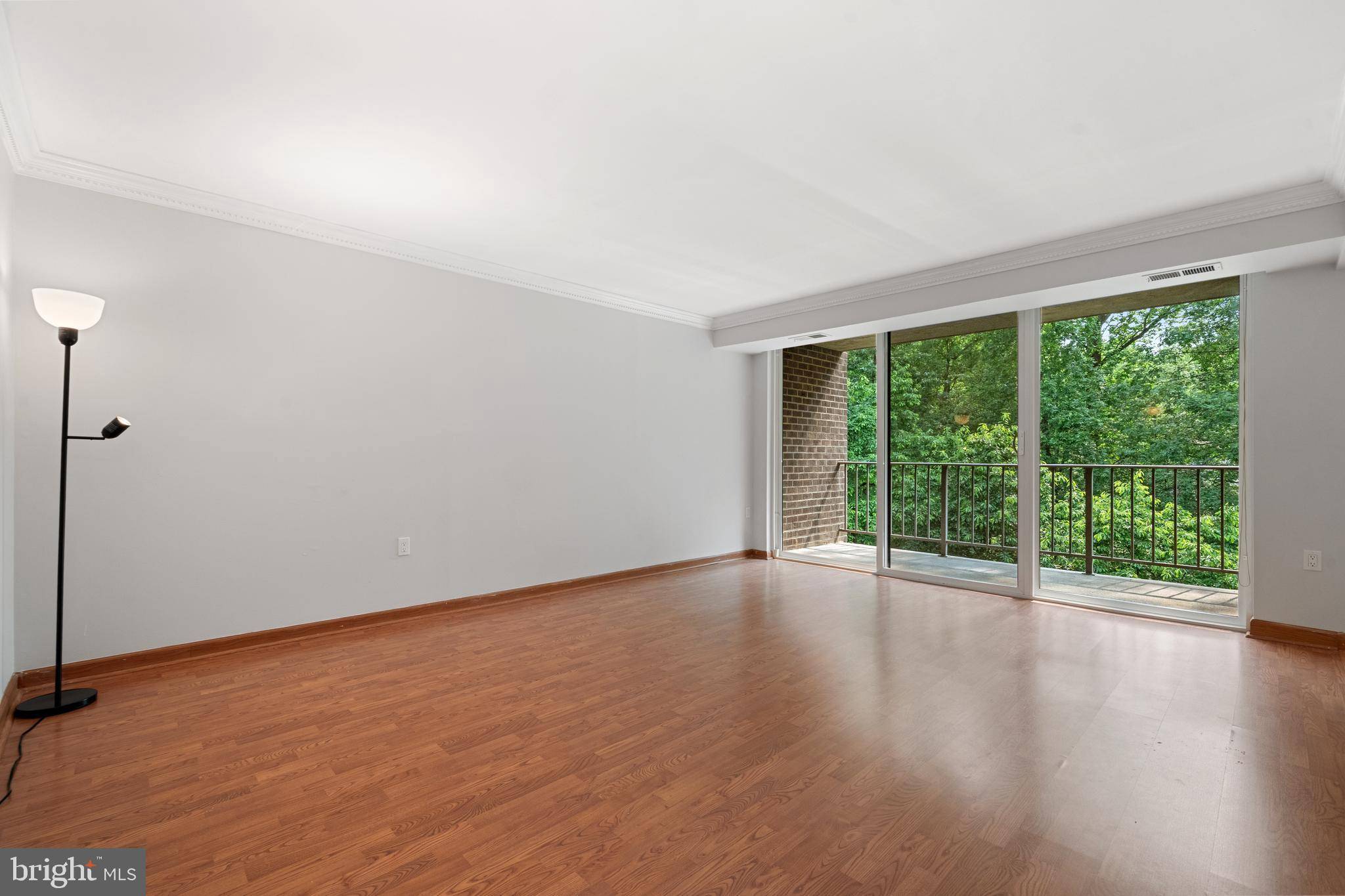 Reston, VA 20190,1536 NORTHGATE SQ #21