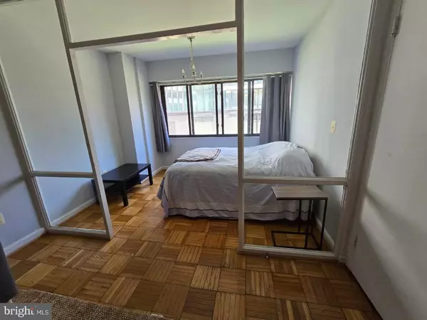 Washington, DC 20037,2141 NW I ST NW #310