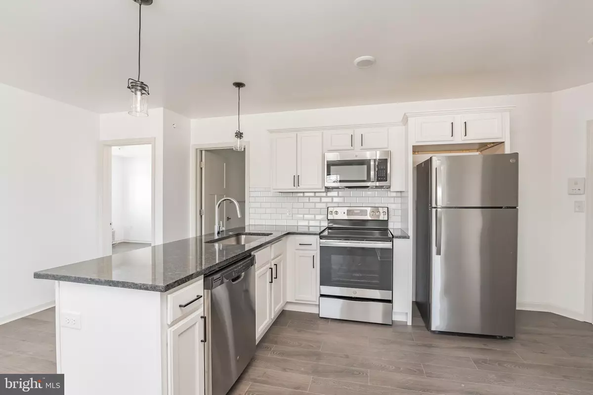 Philadelphia, PA 19128,6649 RIDGE AVE #A106