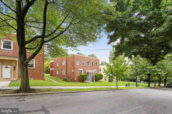 Washington, DC 20020,3212 28TH ST SE