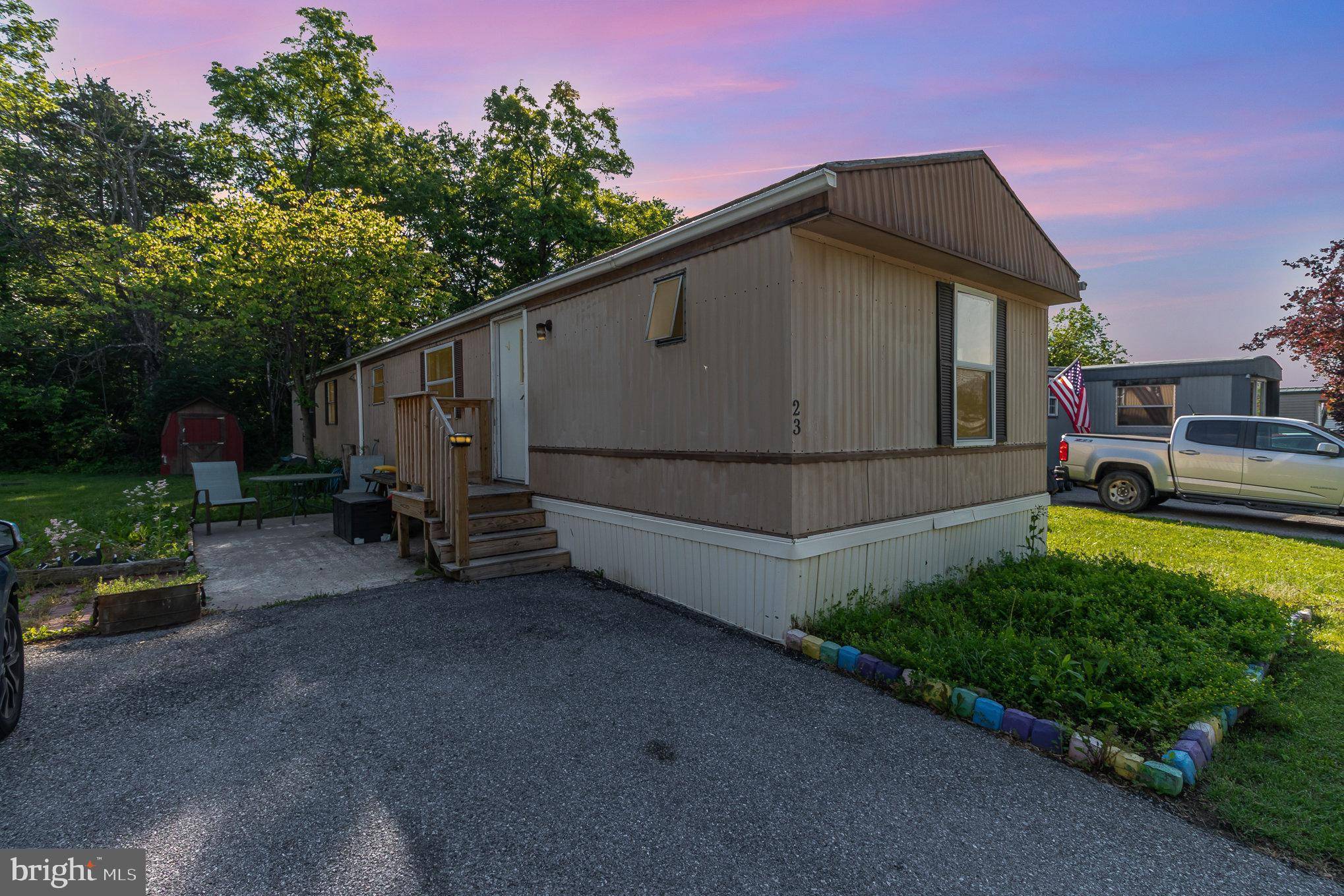 23 HELENA LN, Carlisle, PA 17015