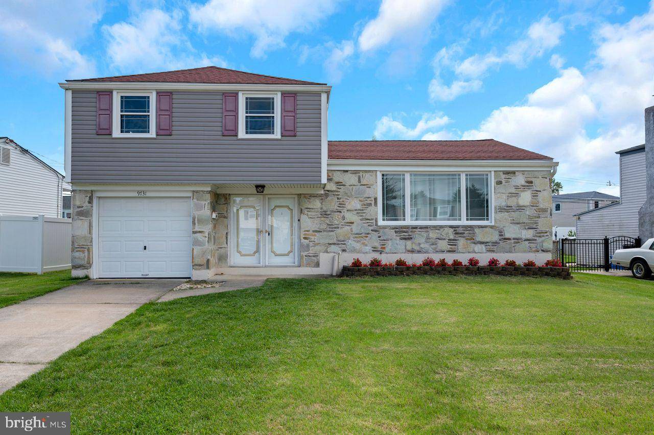 9731 GLENHOPE RD, Philadelphia, PA 19115