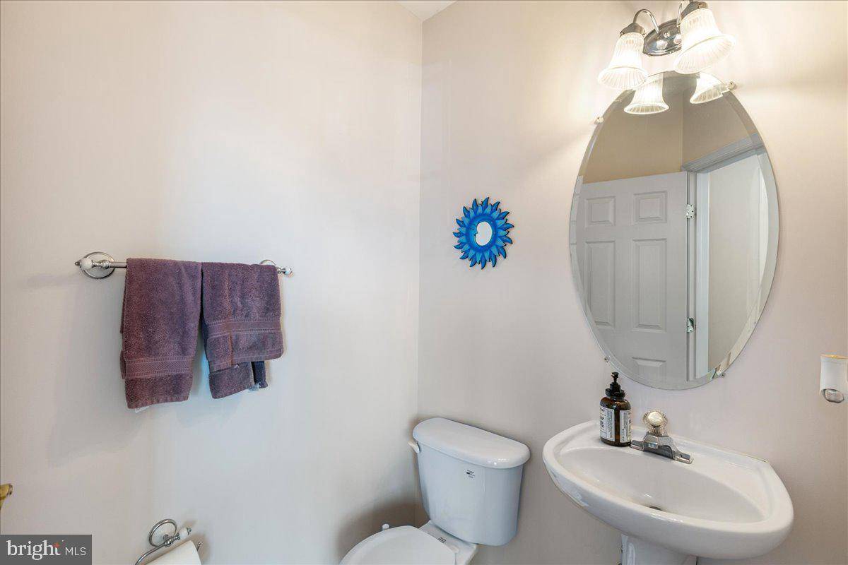 Lorton, VA 22079,7330 ARDGLASS DR