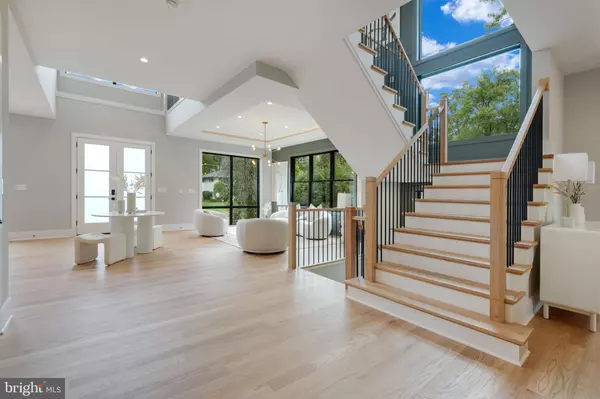 Falls Church, VA 22043,2202 GRAYSON PL