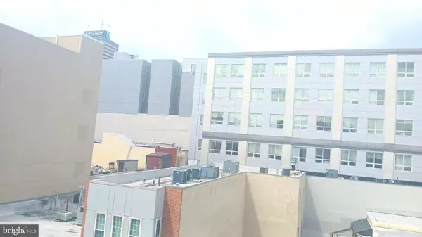 Philadelphia, PA 19107,815-37 ARCH ST #707
