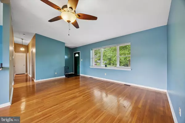 Chalfont, PA 18914,103 DOLLY LN