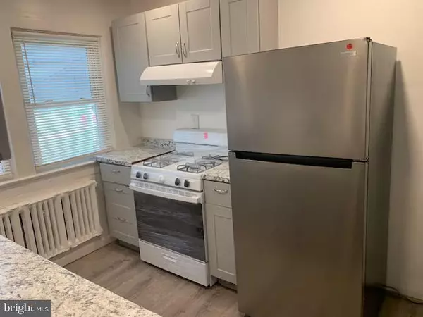 Camden, NJ 08104,812 TULIP ST