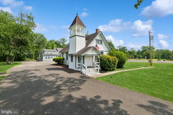 1666 EDGEWOOD RD, Yardley, PA 19067