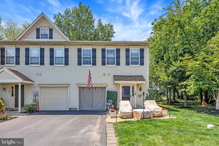 102 RED OAK CT, Honey Brook, PA 19344