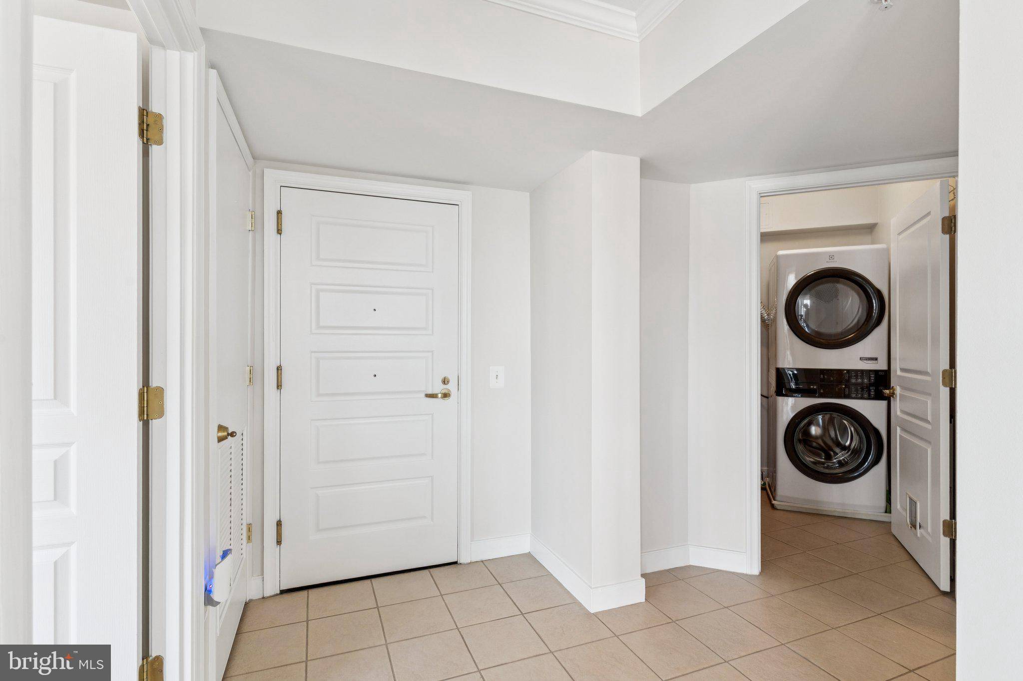Washington, DC 20004,616 E ST NW #1114