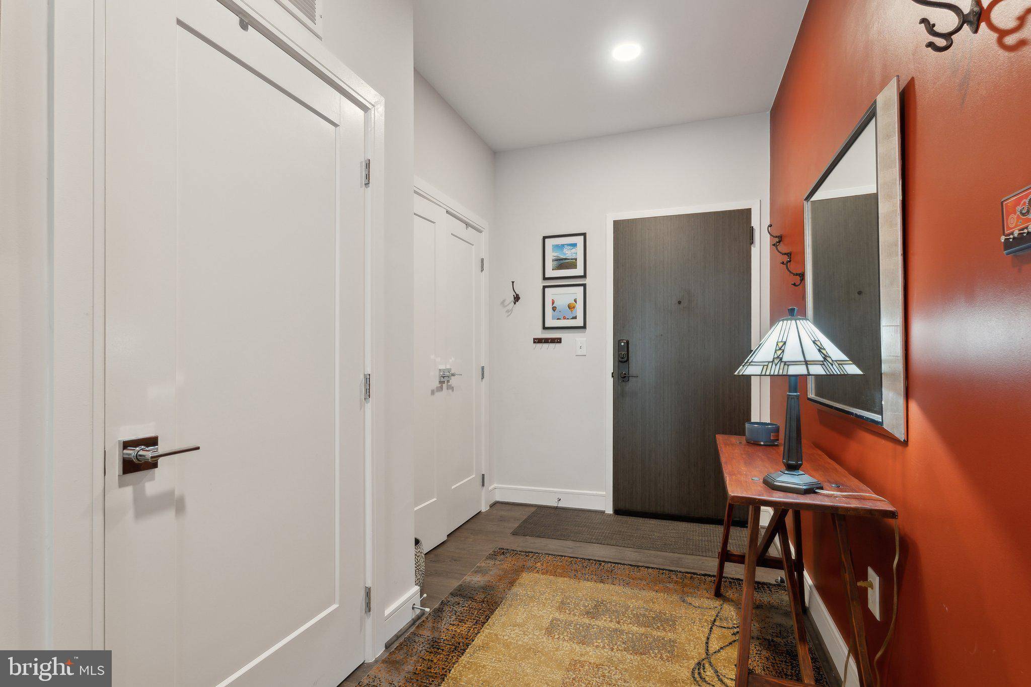 Alexandria, VA 22314,625 SLATERS LN #201