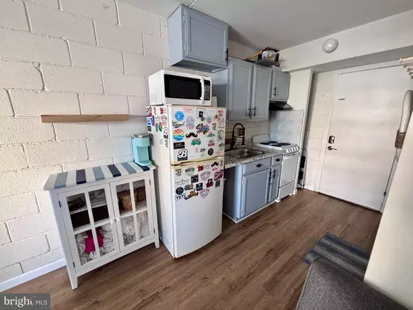 Ocean City, MD 21842,11 62ND ST #212